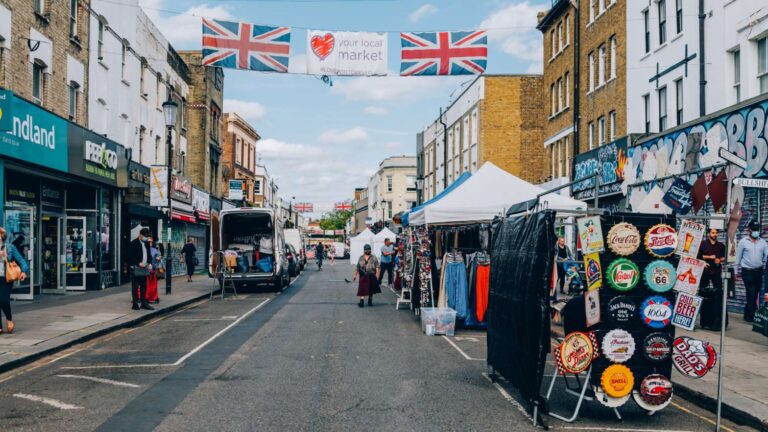 The Ultimate Guide To Visiting Portobello Market London