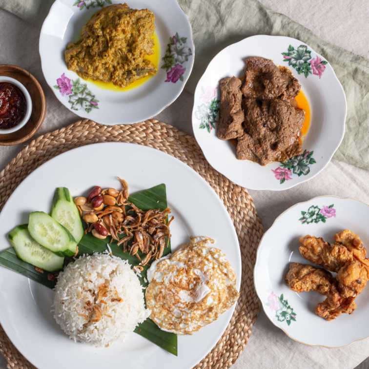 Nasi-Lemak-Set at Haliya Restaurant